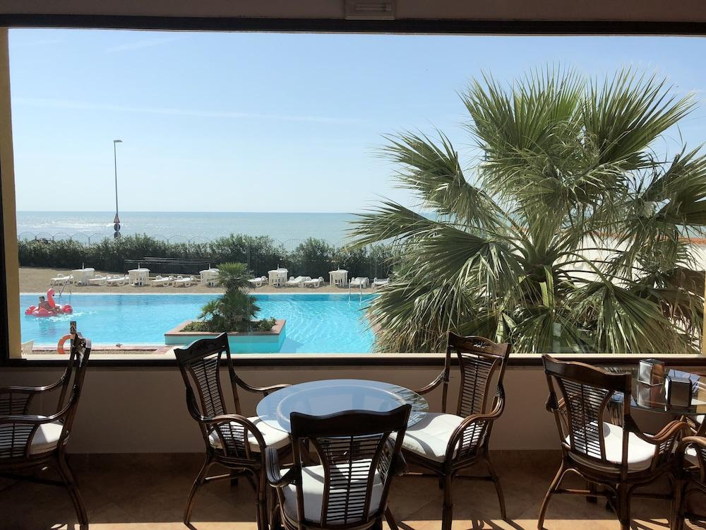 סן לאונה Residence Hotel Antica Perla מראה חיצוני תמונה