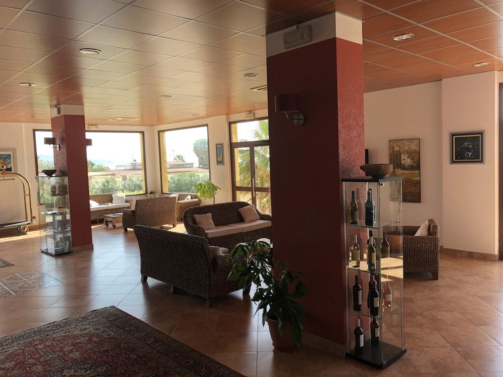 סן לאונה Residence Hotel Antica Perla מראה חיצוני תמונה