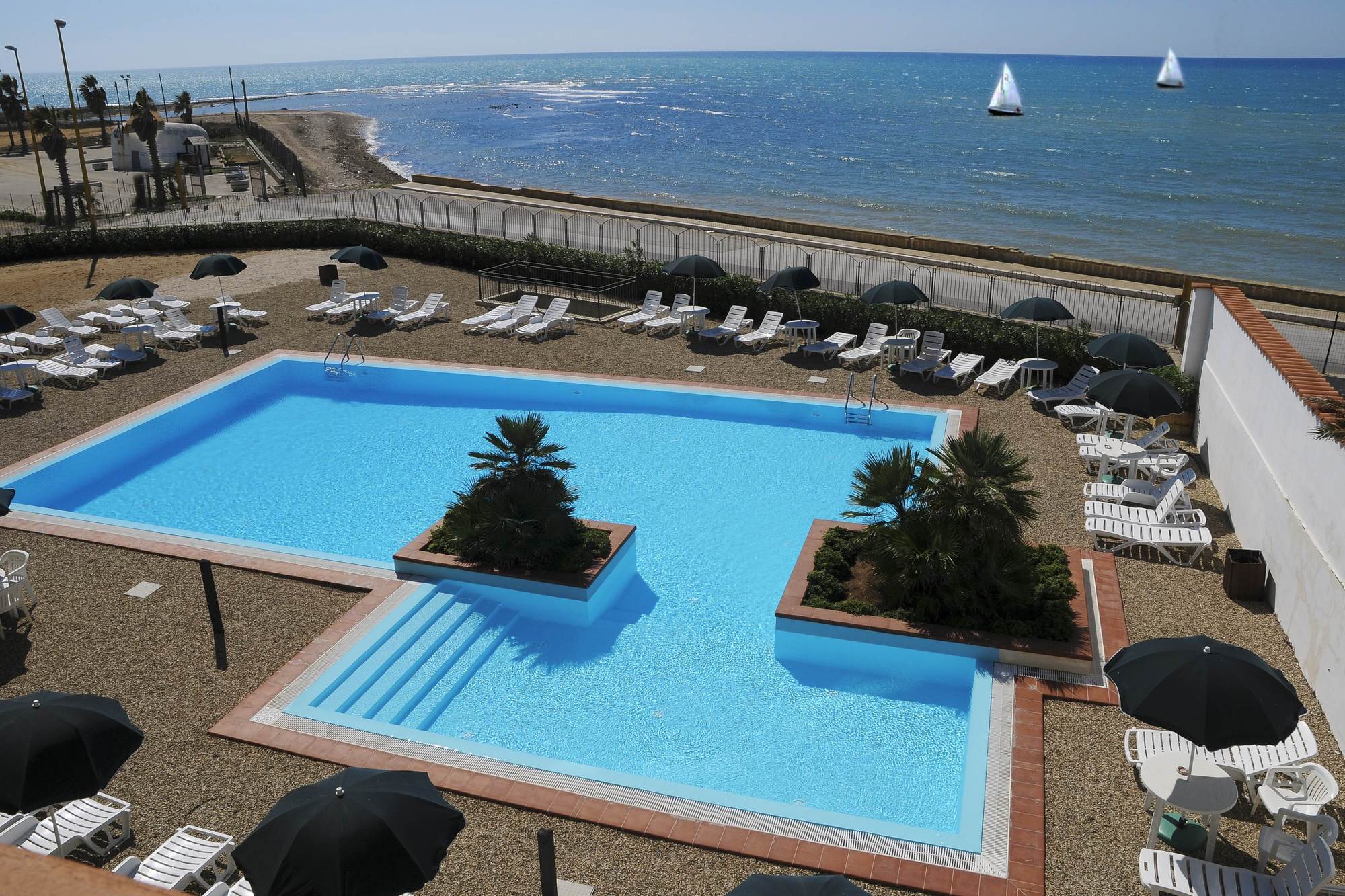 סן לאונה Residence Hotel Antica Perla מראה חיצוני תמונה