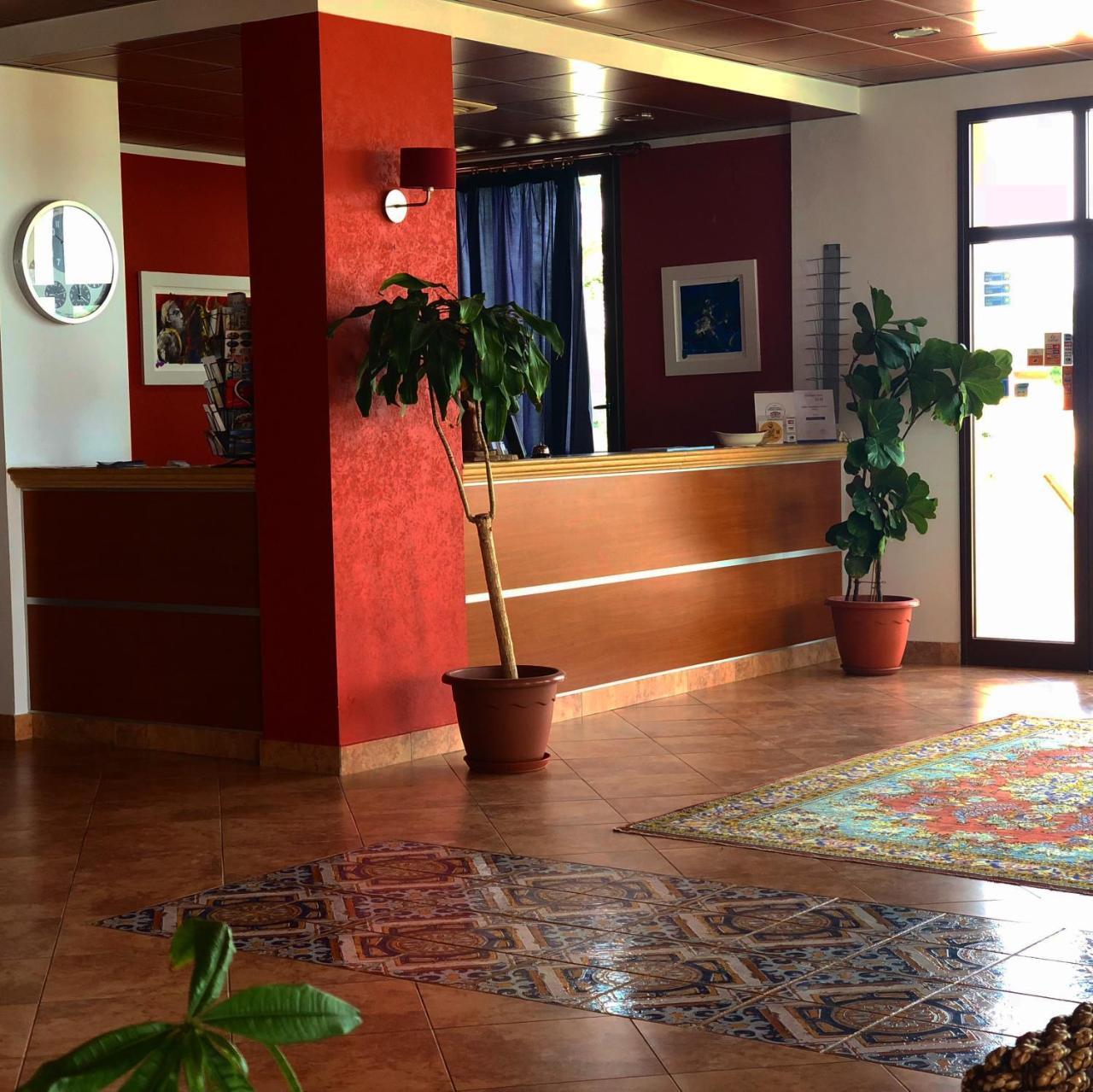 סן לאונה Residence Hotel Antica Perla מראה חיצוני תמונה