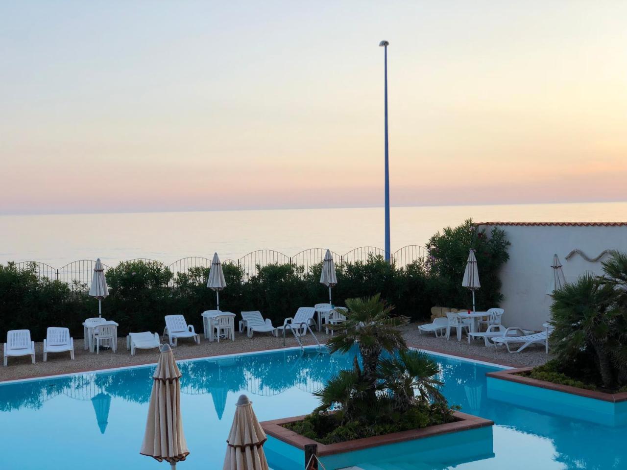 סן לאונה Residence Hotel Antica Perla מראה חיצוני תמונה