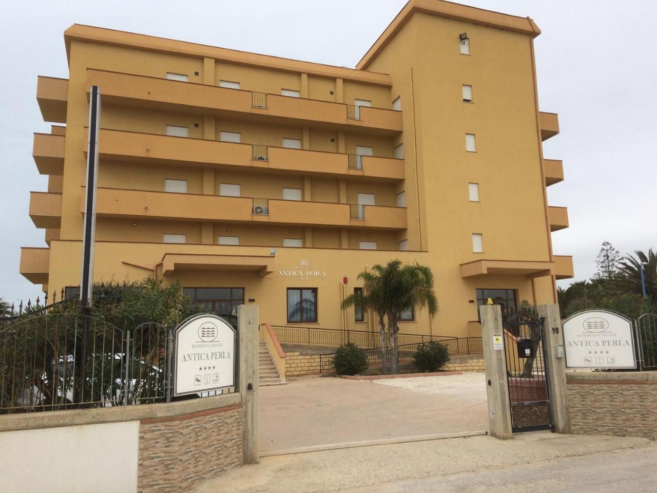 סן לאונה Residence Hotel Antica Perla מראה חיצוני תמונה