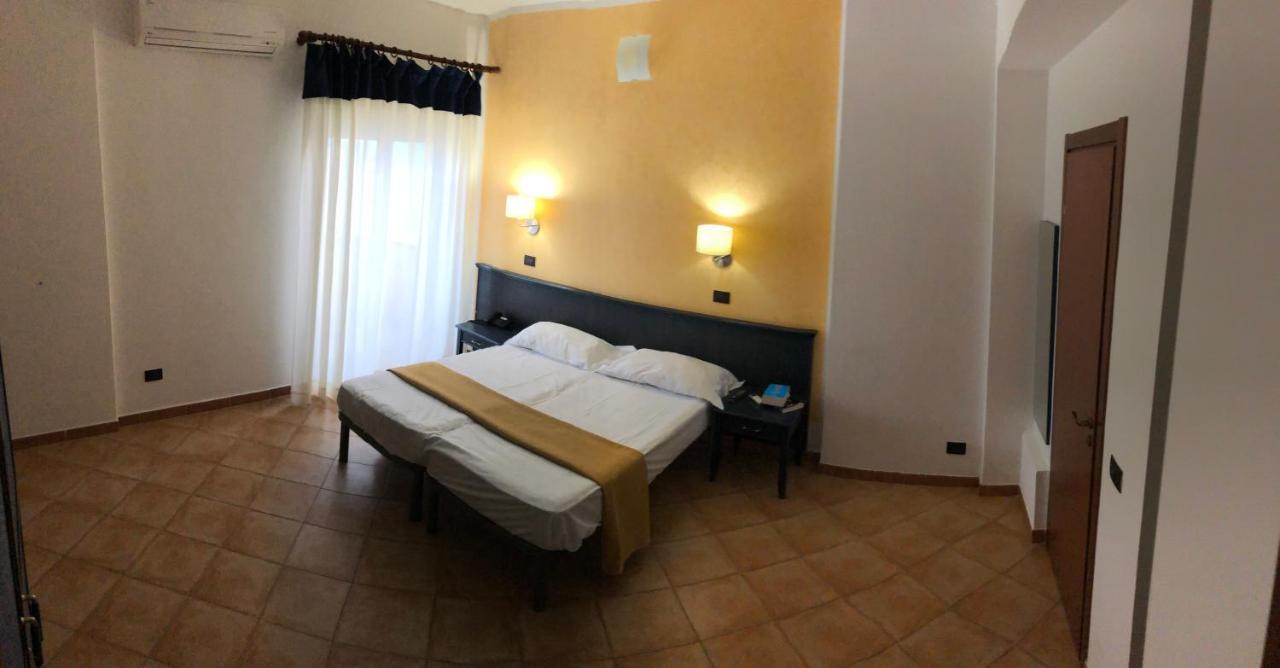 סן לאונה Residence Hotel Antica Perla מראה חיצוני תמונה