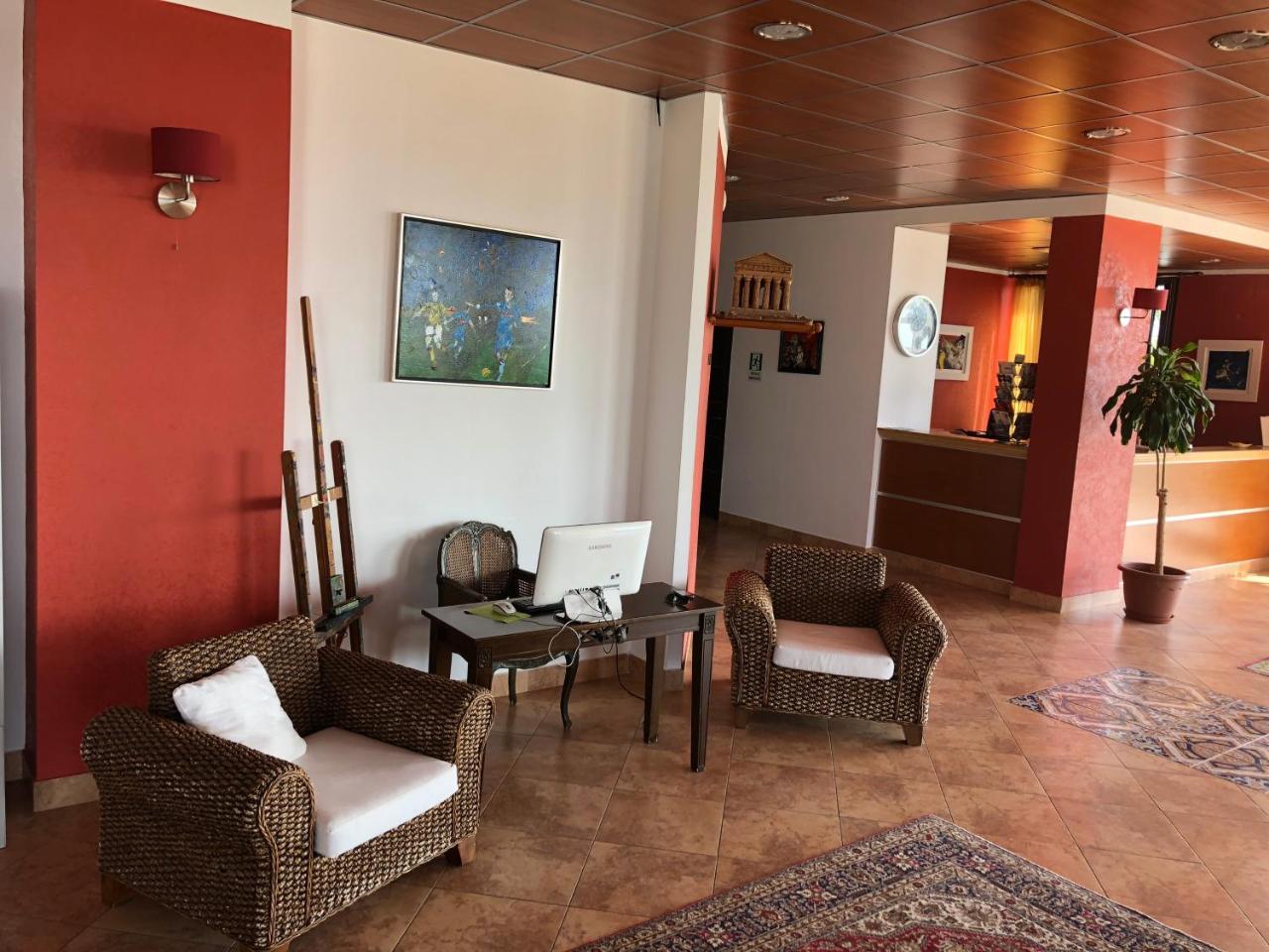 סן לאונה Residence Hotel Antica Perla מראה חיצוני תמונה