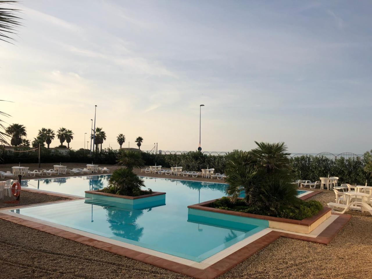 סן לאונה Residence Hotel Antica Perla מראה חיצוני תמונה