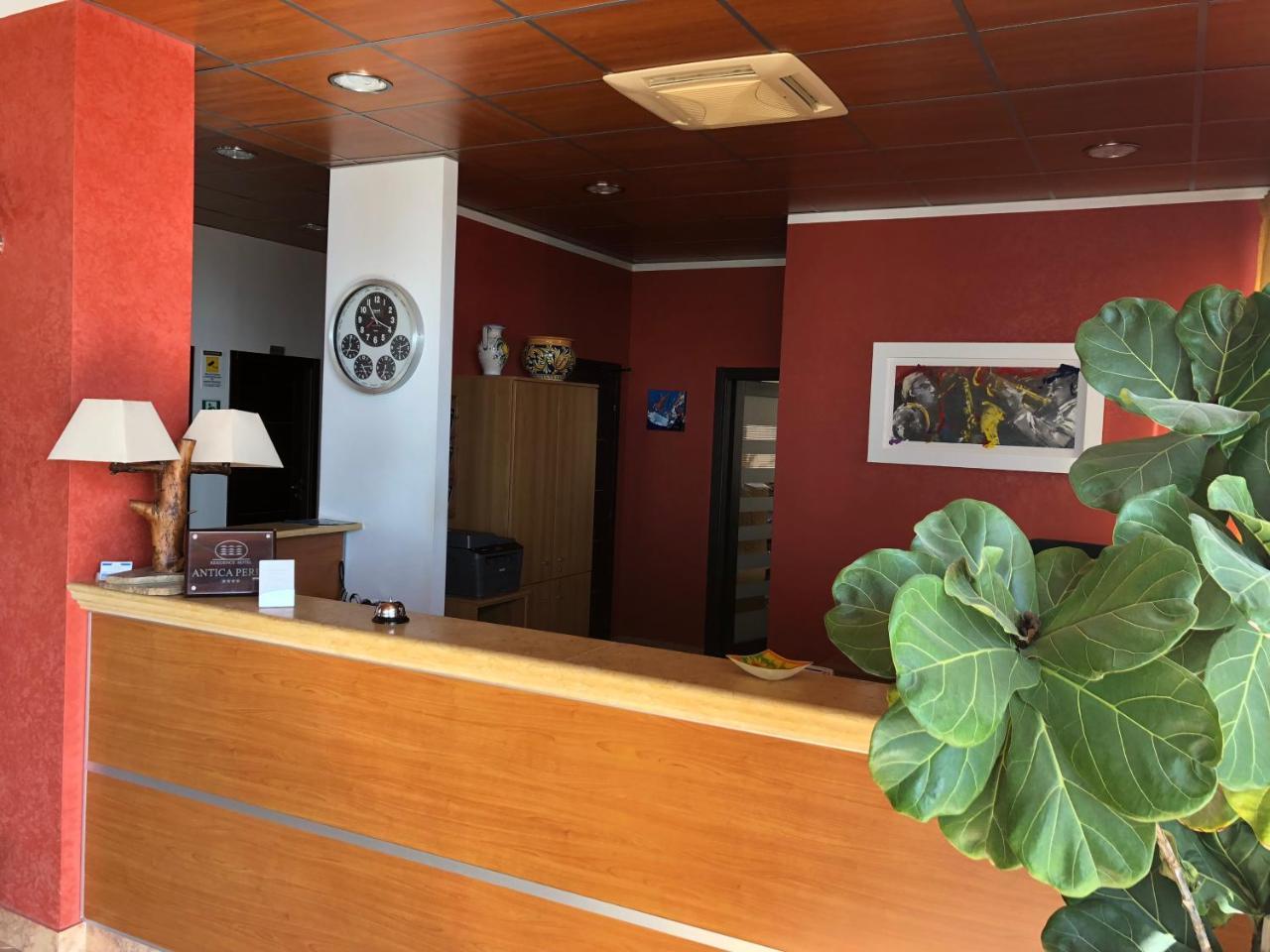 סן לאונה Residence Hotel Antica Perla מראה חיצוני תמונה