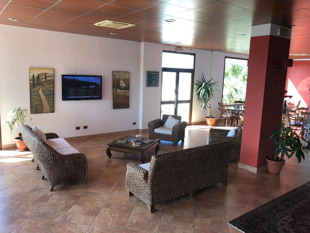 סן לאונה Residence Hotel Antica Perla מראה חיצוני תמונה