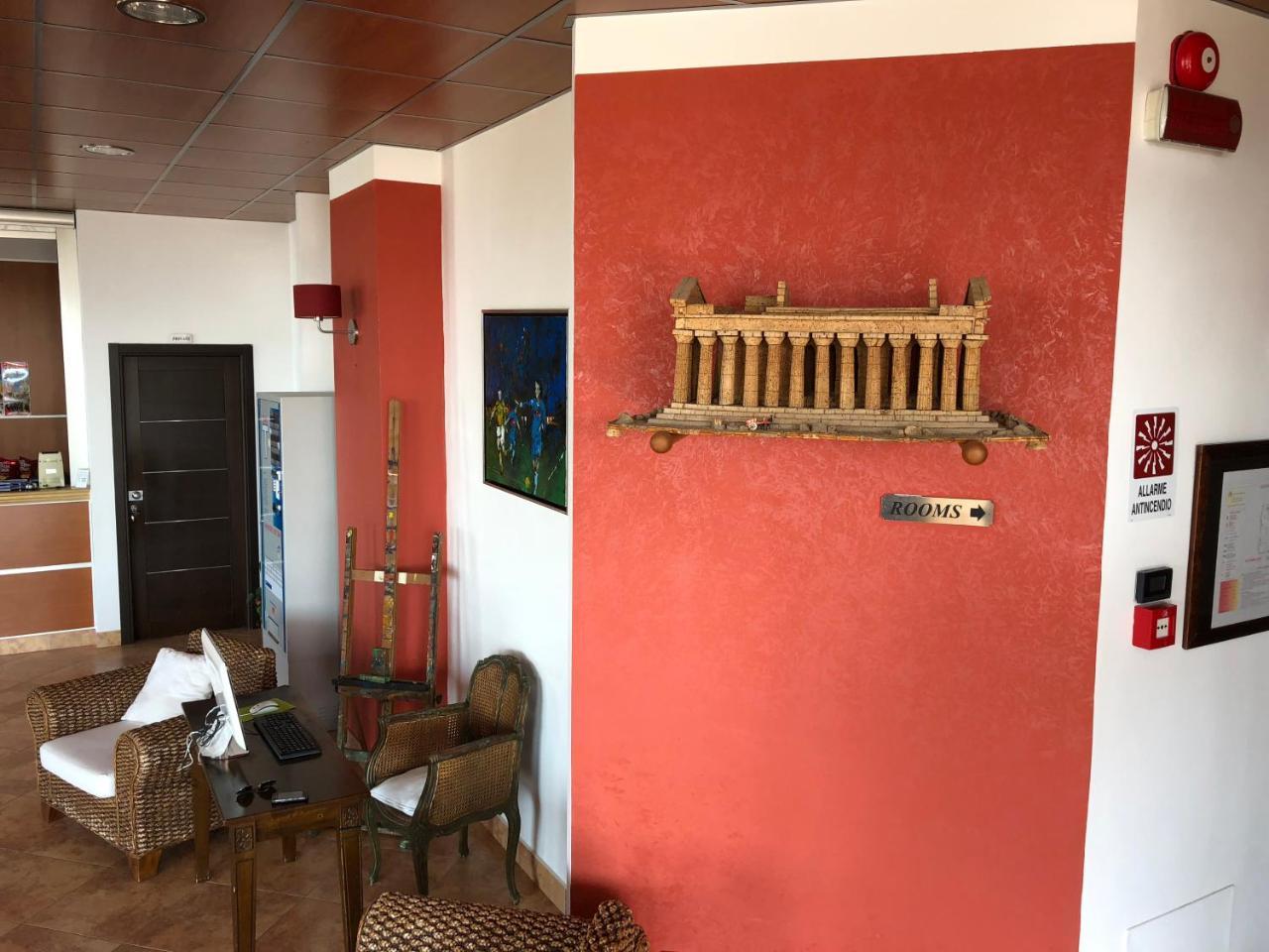 סן לאונה Residence Hotel Antica Perla מראה חיצוני תמונה